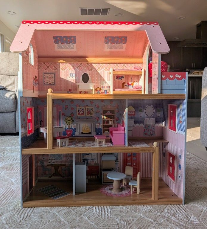 Doll House Or Cottage