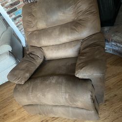 Free Manual Recliner 