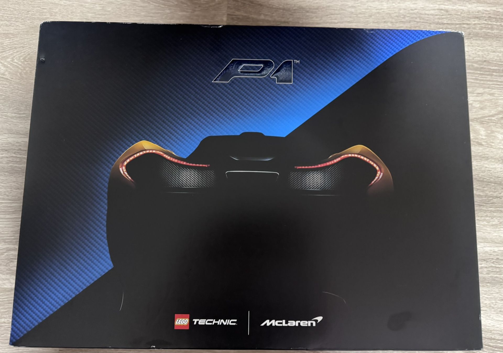 LEGO Technic McLaren P1(42172)-Brand New