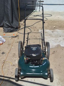 Craftman Push Law Mower In Good Working Condition