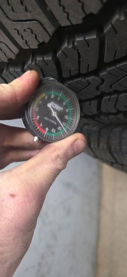 Dunlop rover h/t p225/75r15