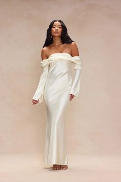 Fashion Nova Off Shoulder Dress