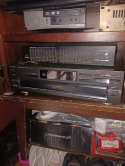 Technics SL--PD647 5 disc CD changer