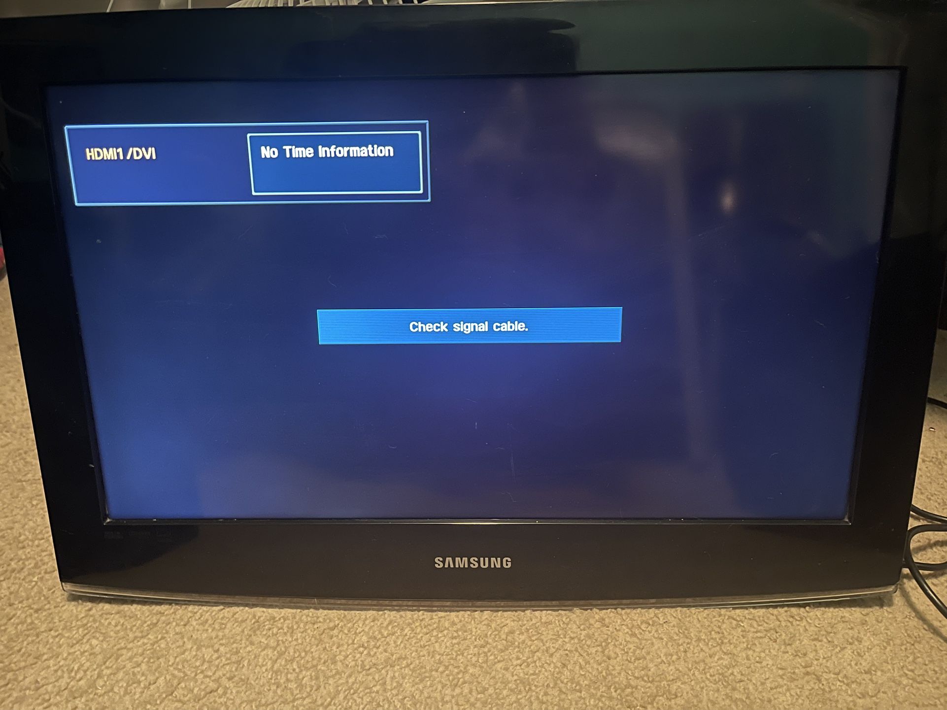 26in Samsung TV. $25 (No Remote)