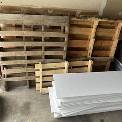 Mixed Pallets and Styrofoam Padding