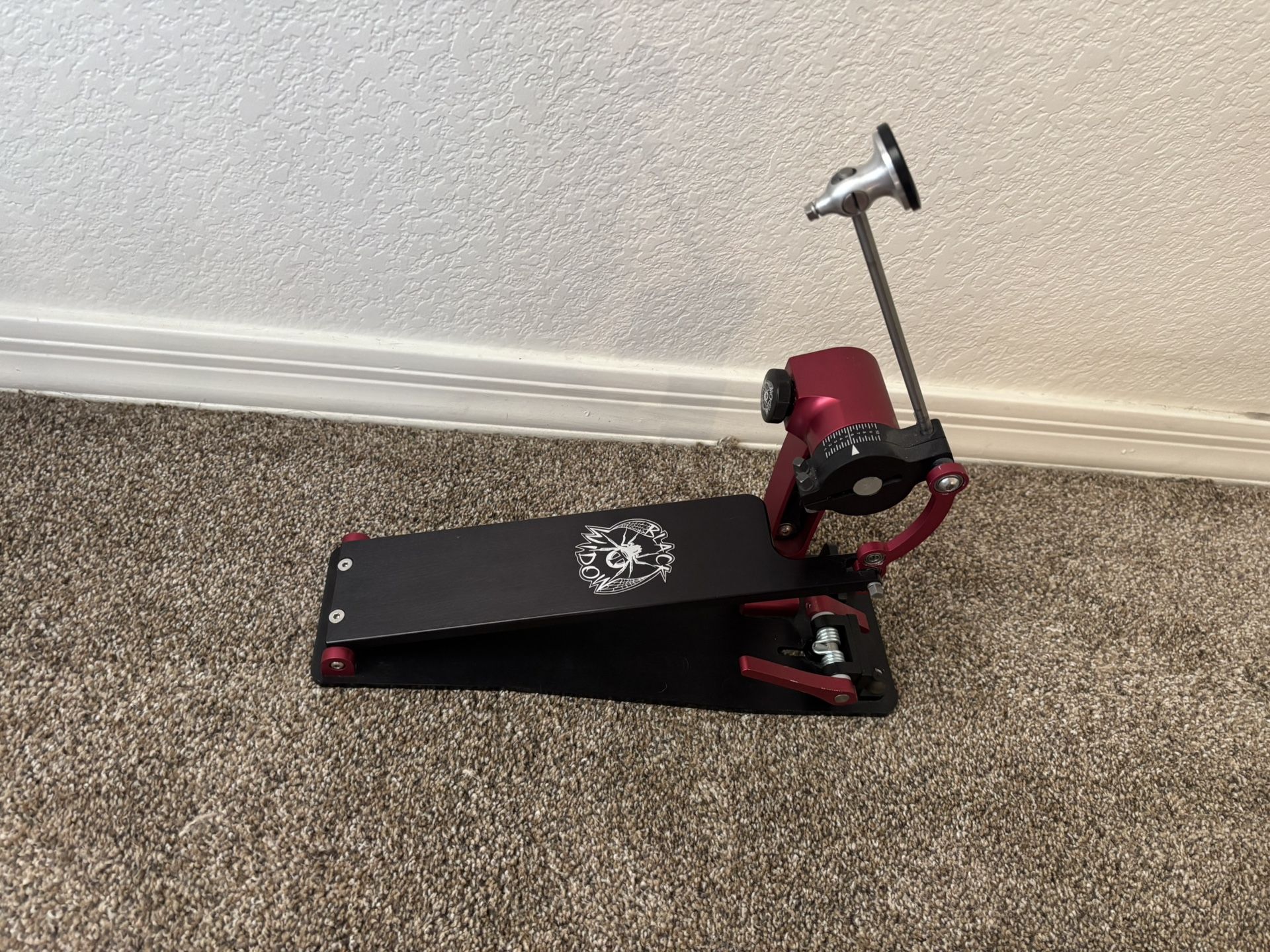 Trick Drums Pro1-V Bass Pedal Black Widow BigFoot Single Drum Kick