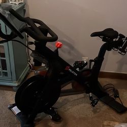 Peloton Bike