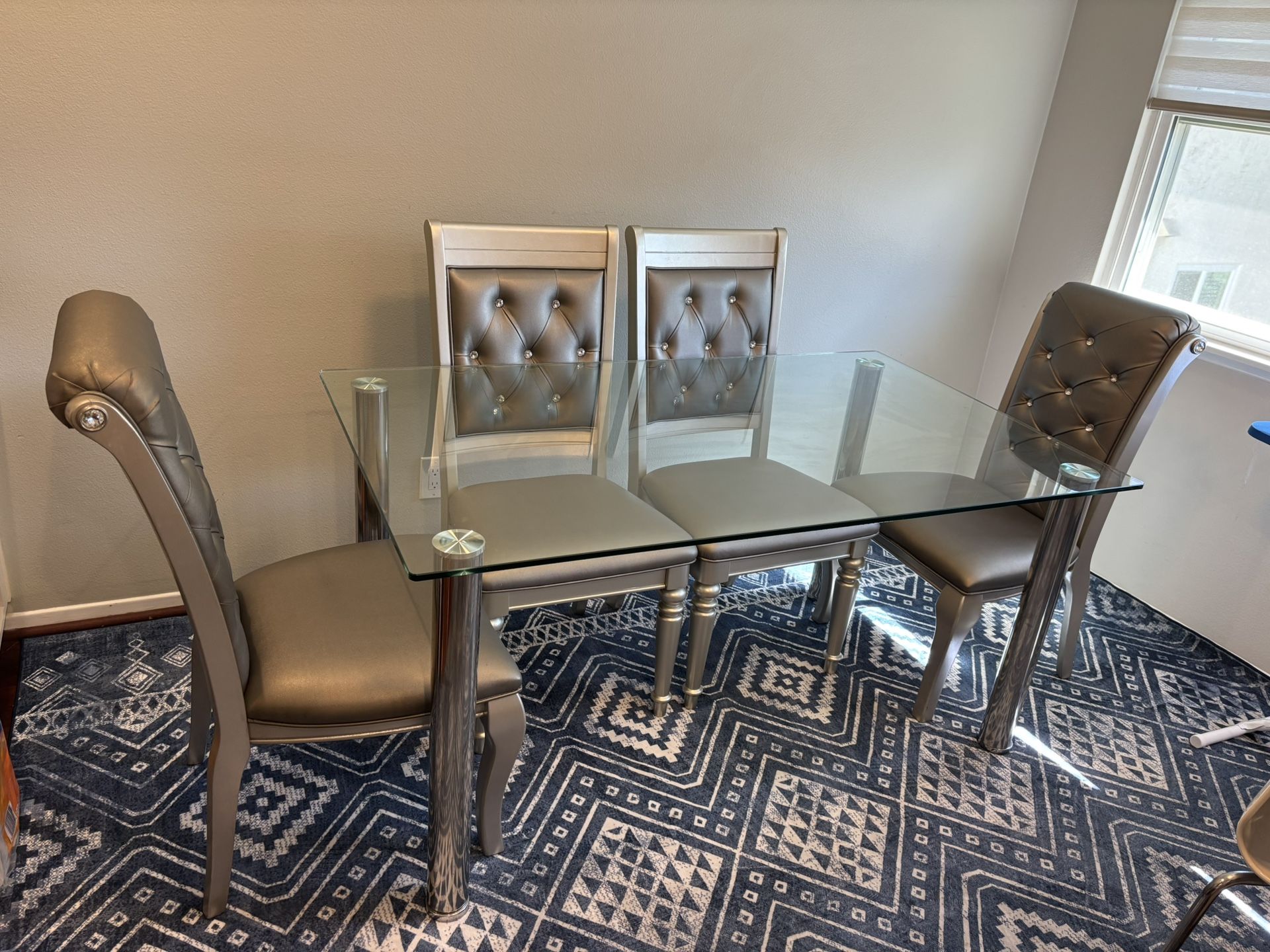 Glass Dining Room Table & Chairs