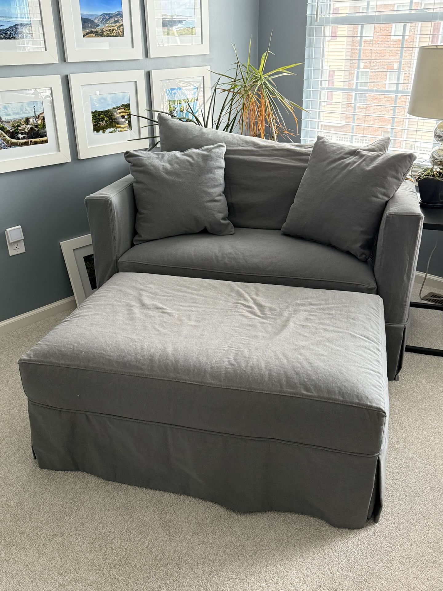 Crate And Barrel Willow Slipcovered Twin Sleeper With Ottoman