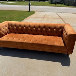 Tufted Velvet Couch 
