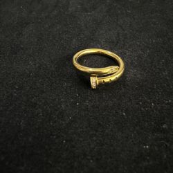 gold ring 