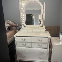 White Dresser W Mirror