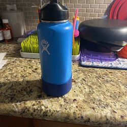 30 Oz Hydroflask Bottle