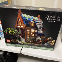 Lego Medieval Blacksmith