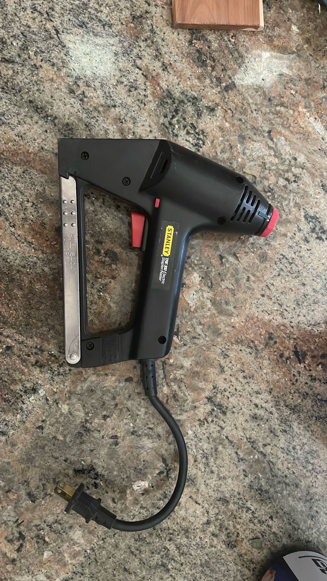 Stanley Electric Staple/Nailgun