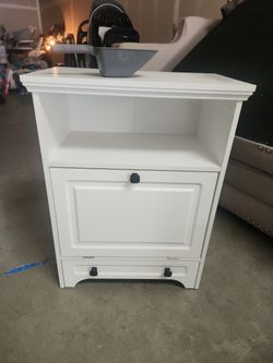 Wood Dog Feeding Station With Elevated Bowls/Storage