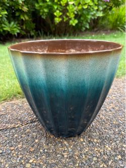 allen + roth Round Indoor/Outdoor Planter Pot 12”
