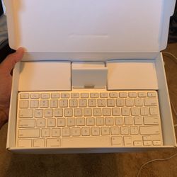 iPad Keyboard Dock