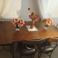 Wooden Dining Room Table (With Chairs)
