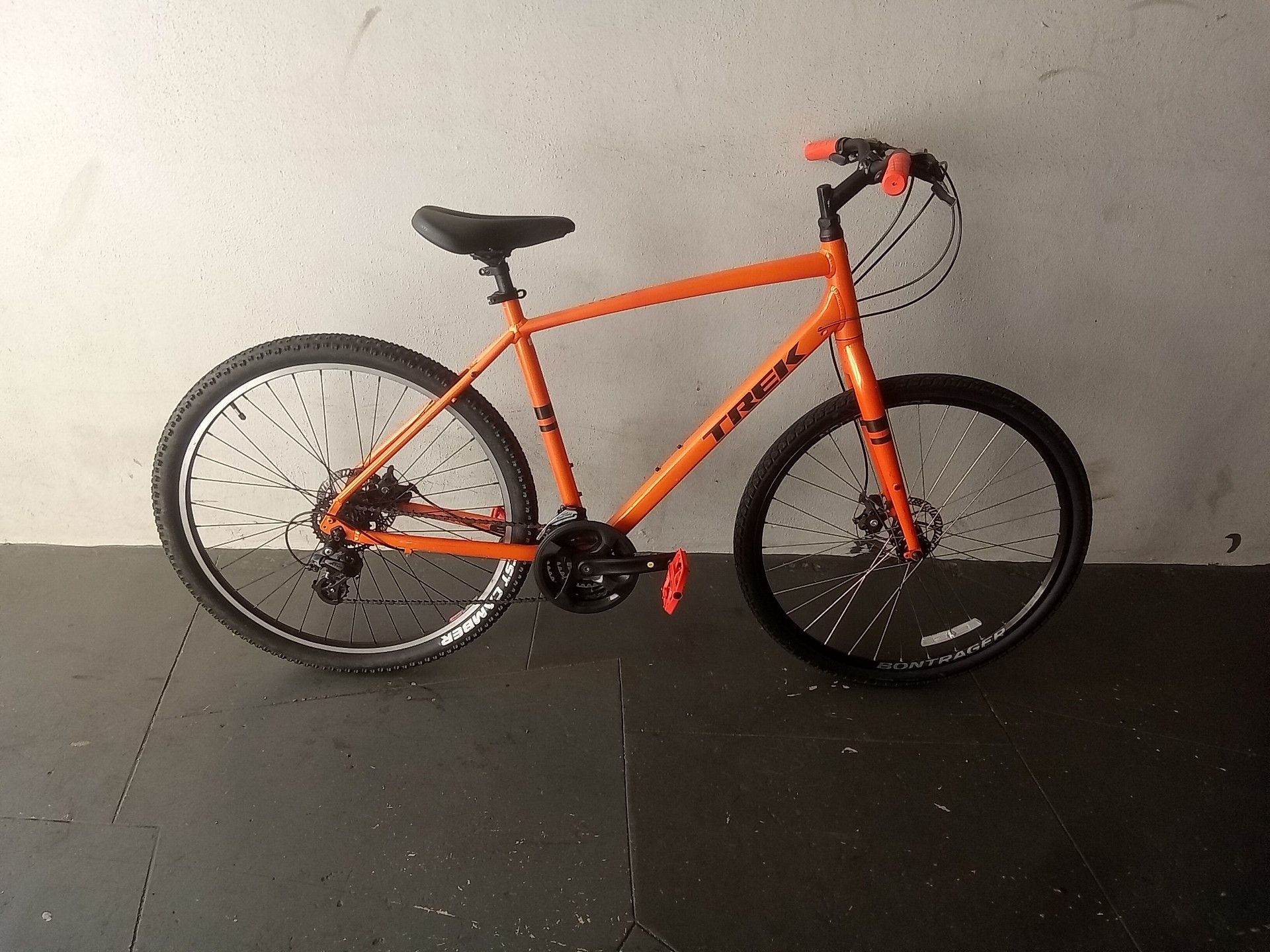 BICYCLE TREK 21 SPEED SIZE 29 BRAND NEW