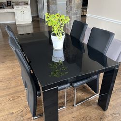 Dining Table with 4 Chairs – $239