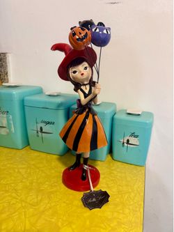New viral Bella Lux balloon witch