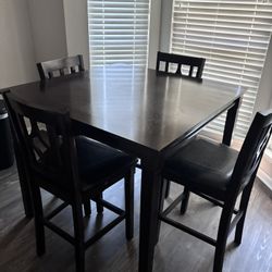 High table W/ Chairs 