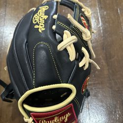 Rawlings 11.5” Select Professional Series Glove 