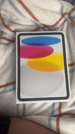 Apple iPad 11 inch silver