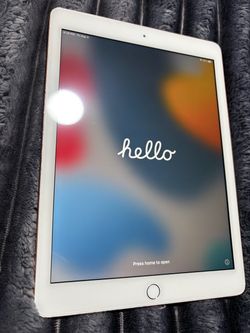 9th generation I pad 64 gb  rose gold