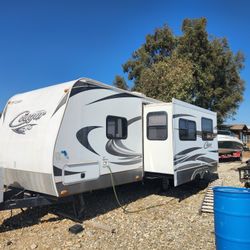 2013 Cougar Travel Trailer 
