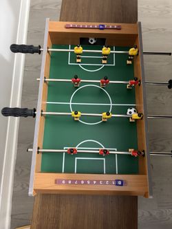 Tabletop foosball