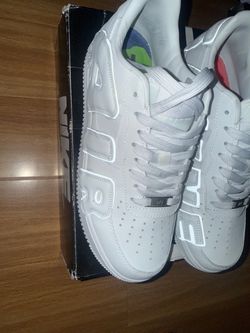 Nike flea