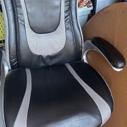 Office Desk chair!!  Great Buy! $50!!!