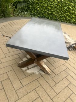 Pottery Barn Outdoor Table