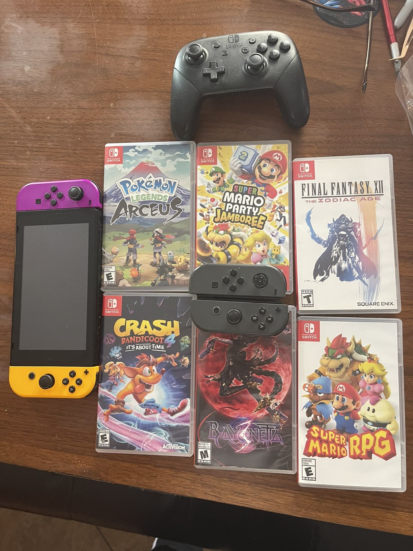 Switch 1 6 Games Pro Controller And 4 Joycons
