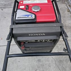 LIKE NEW HONDA FI EU 7000 IS GENERATOR GASOLINE PORTABLE, TURN ON WITH KEY ENGINE PUSH BUTON,ALL SERVICE DONE VERY GOOD SHAPE NICE AND CLEAN WORKS GRE