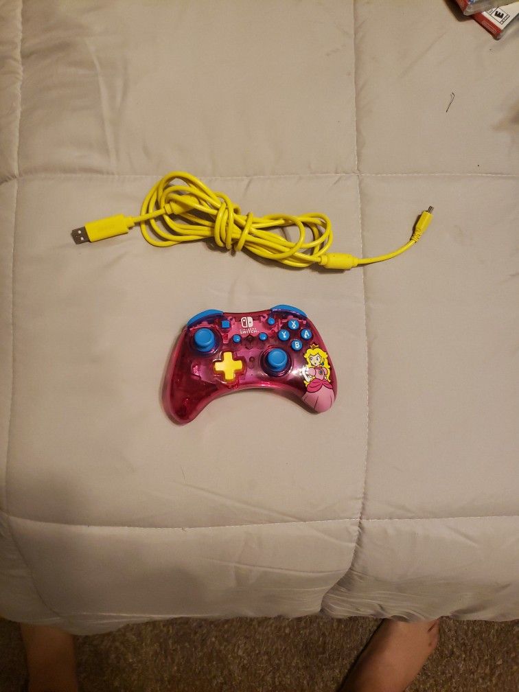 Nintendo switch peach rockcandy controller