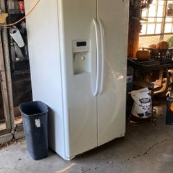 GE Fridge 