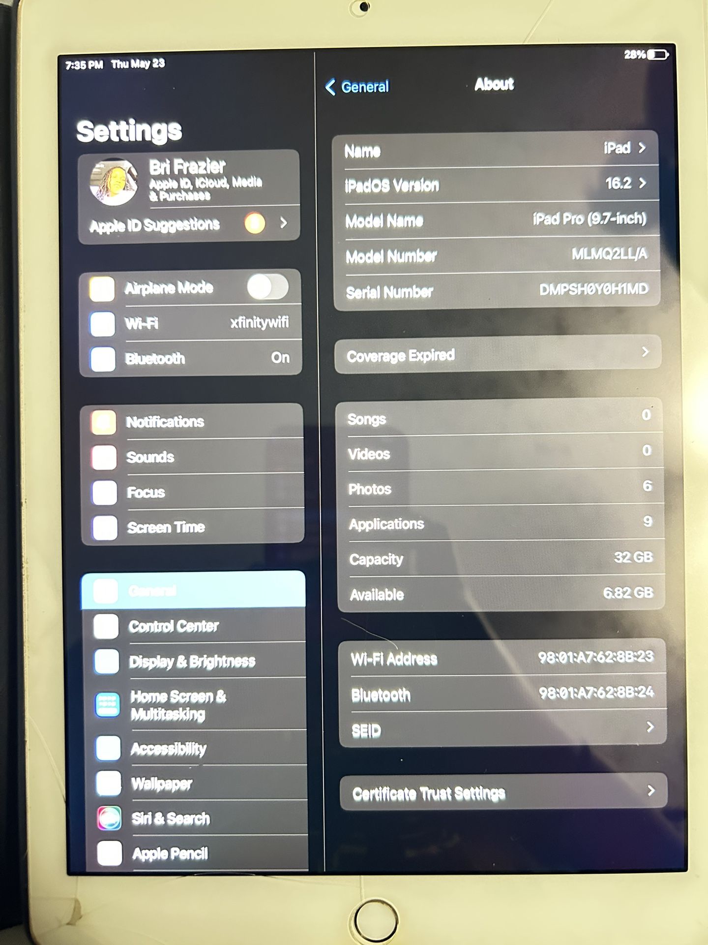 iPad Pro 9.7 Inches With Case 