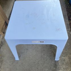 Resol Kids Table/Craft Table
