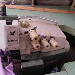 Industrial overlock sewing machine 