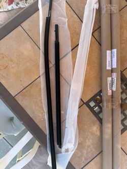 Toyota belt moulding