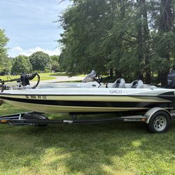 2001 Triton Bass Boat Johnson 150