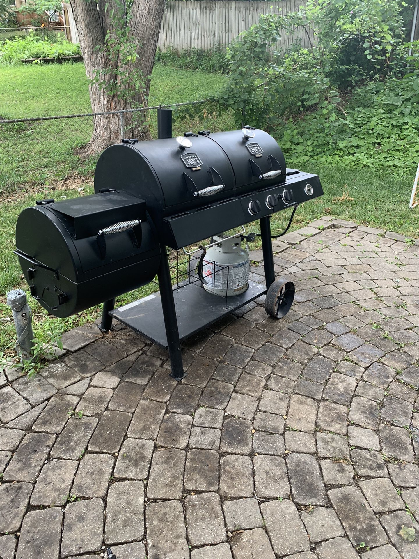 Oklahoma Joes Smoker/gas Grill Combo
