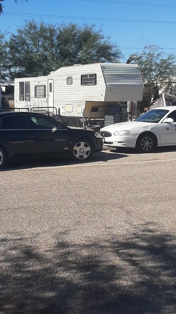 1988 40 Foot 5th Wheel Trailer 