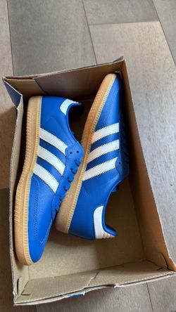 Size 7 Samba adidas shoes