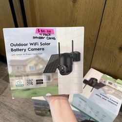 Outdoor WiFi/solar battery security camera set of 4
