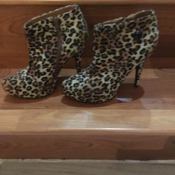 Hi heel High fashion shoes