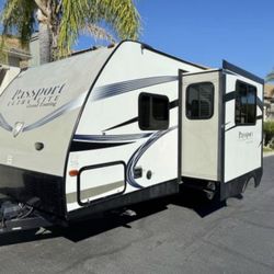2016 Keystone Passport Ultra Light Grand Touring Trailer